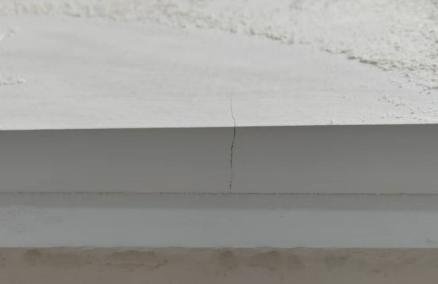 Calcium silicate board edge cracking